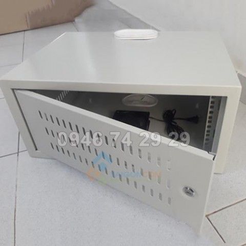 Tủ rack treo tường 4U - D400